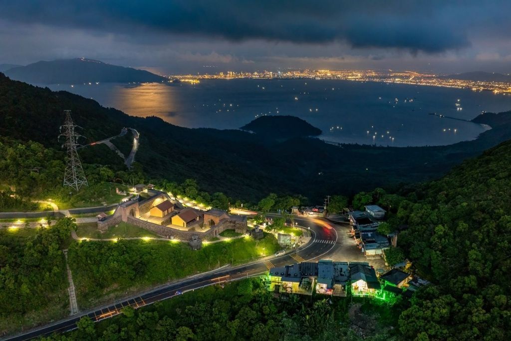 Immerse in Hue’s vibrant visual heritage